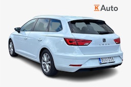 valkoinen SEAT Leon ST 2017 kuva 2.