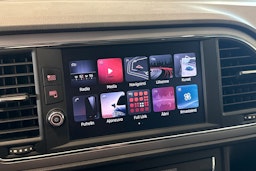 valkoinen SEAT Leon ST 2017 kuva 19.