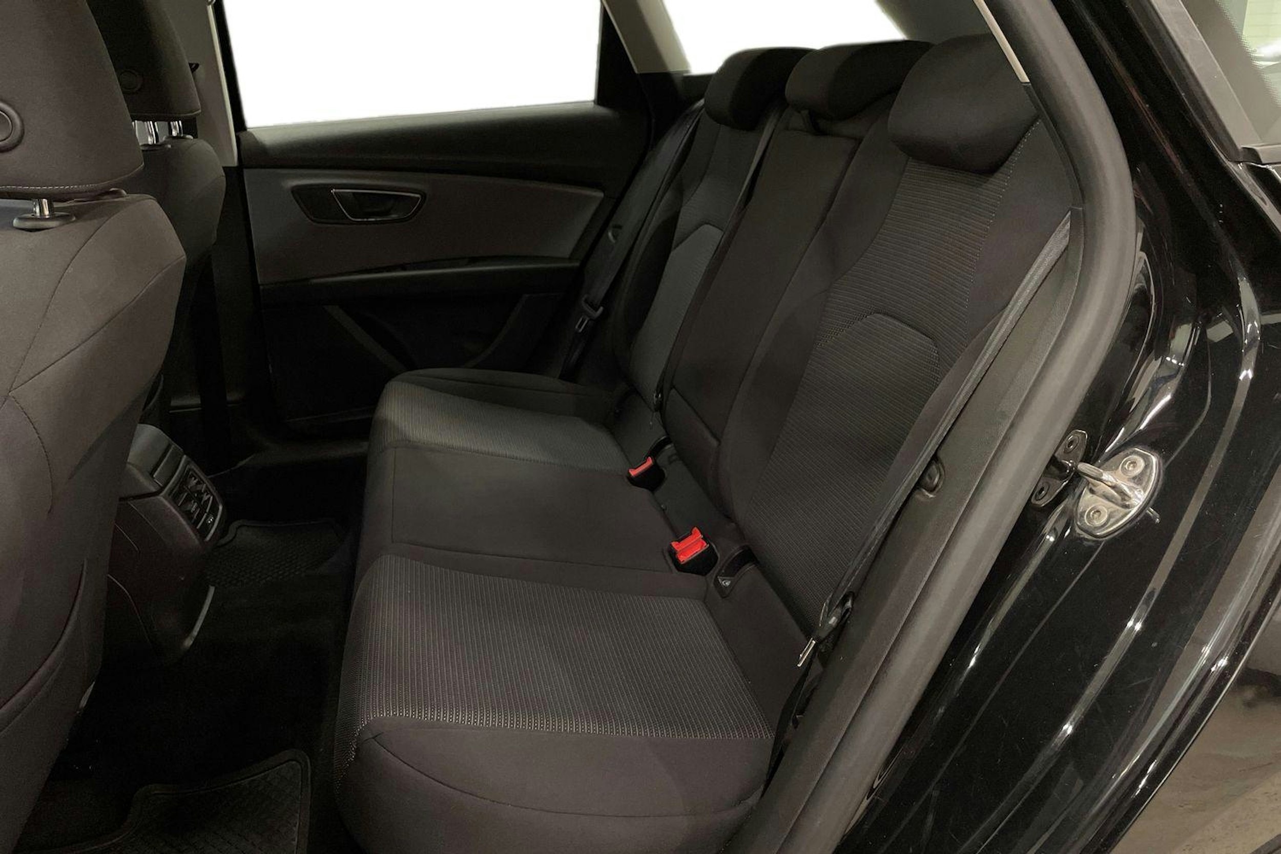 musta SEAT Leon ST 2017 kuva 10.