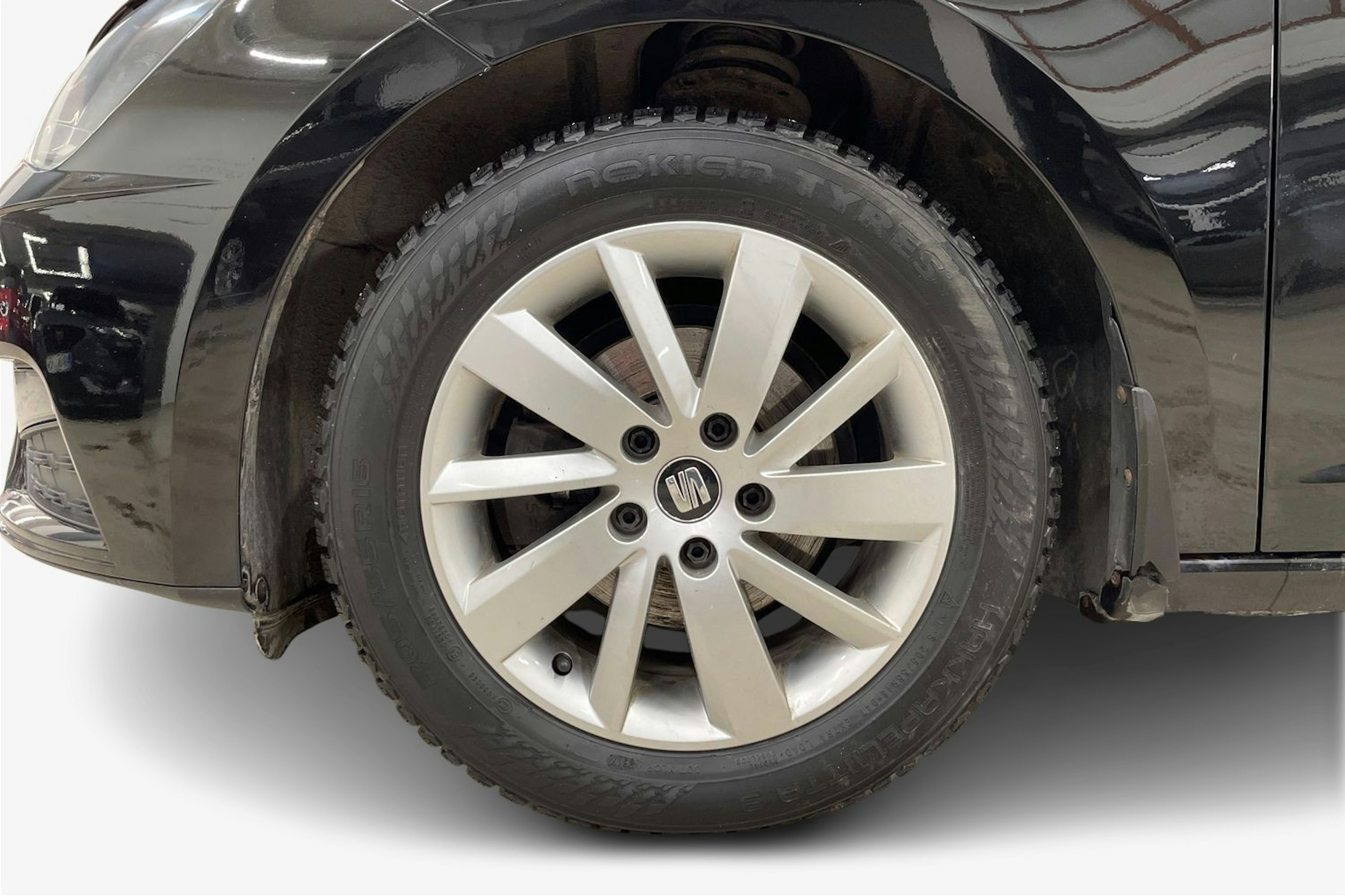 musta SEAT Leon ST 2017 kuva 11.