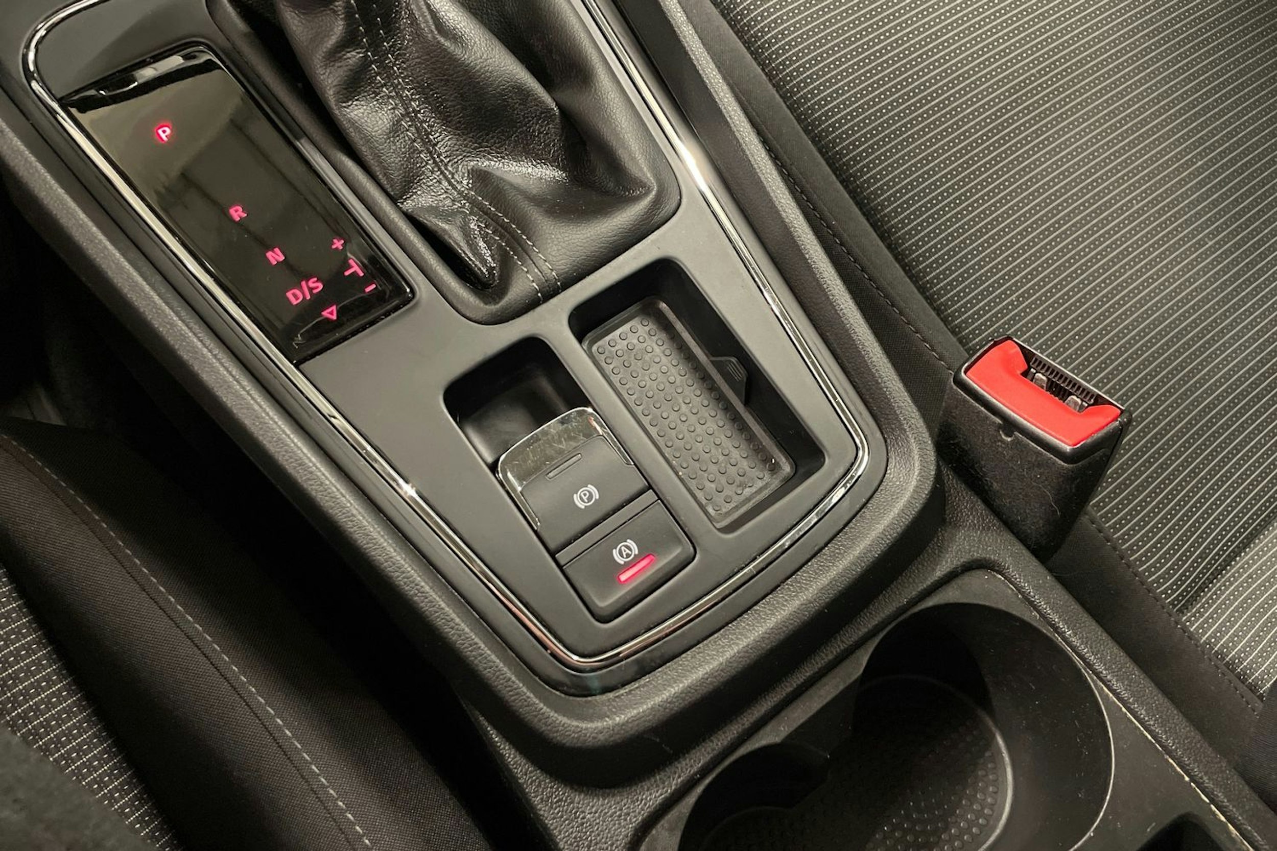 musta SEAT Leon ST 2017 kuva 24.