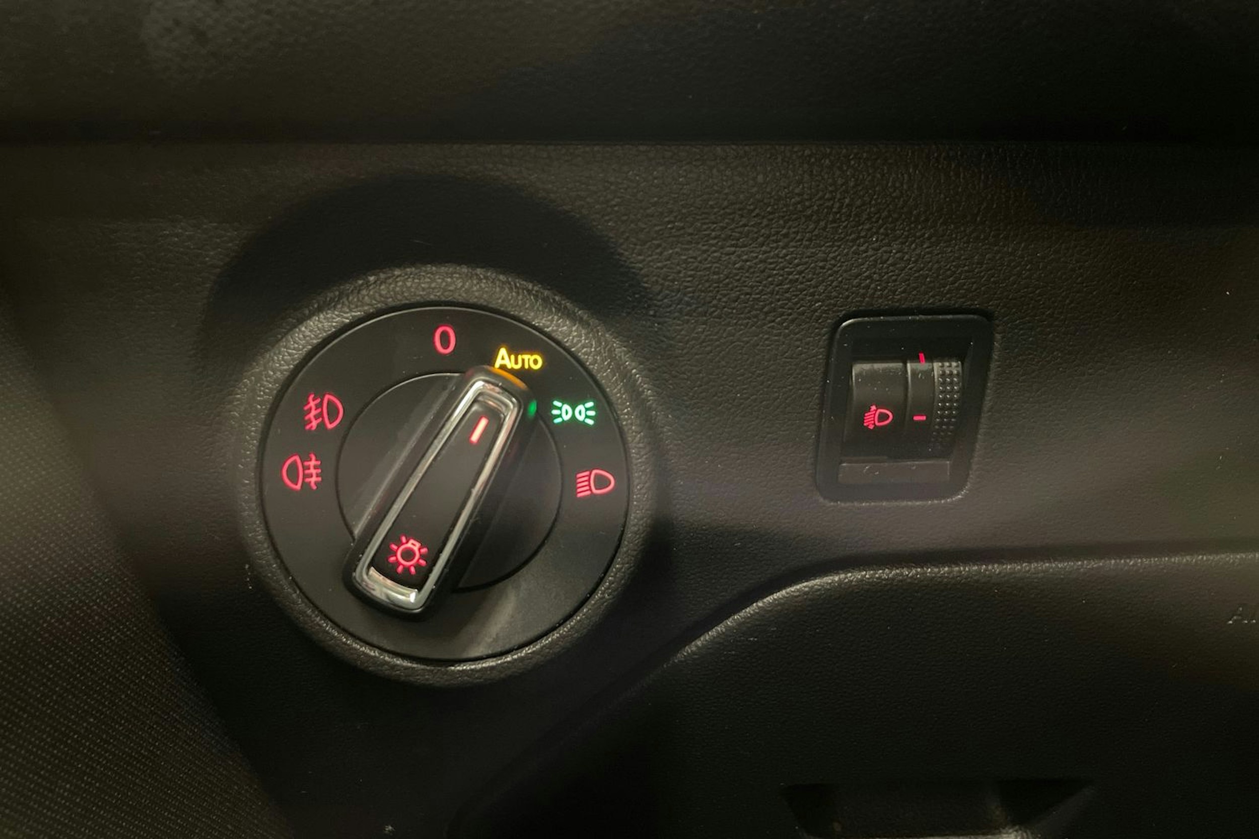 musta SEAT Leon ST 2017 kuva 26.