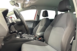 Vihreä SEAT Leon ST 2017 kuva 10.