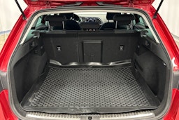 Vihreä SEAT Leon ST 2017 kuva 16.