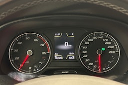 Vihreä SEAT Leon ST 2017 kuva 22.