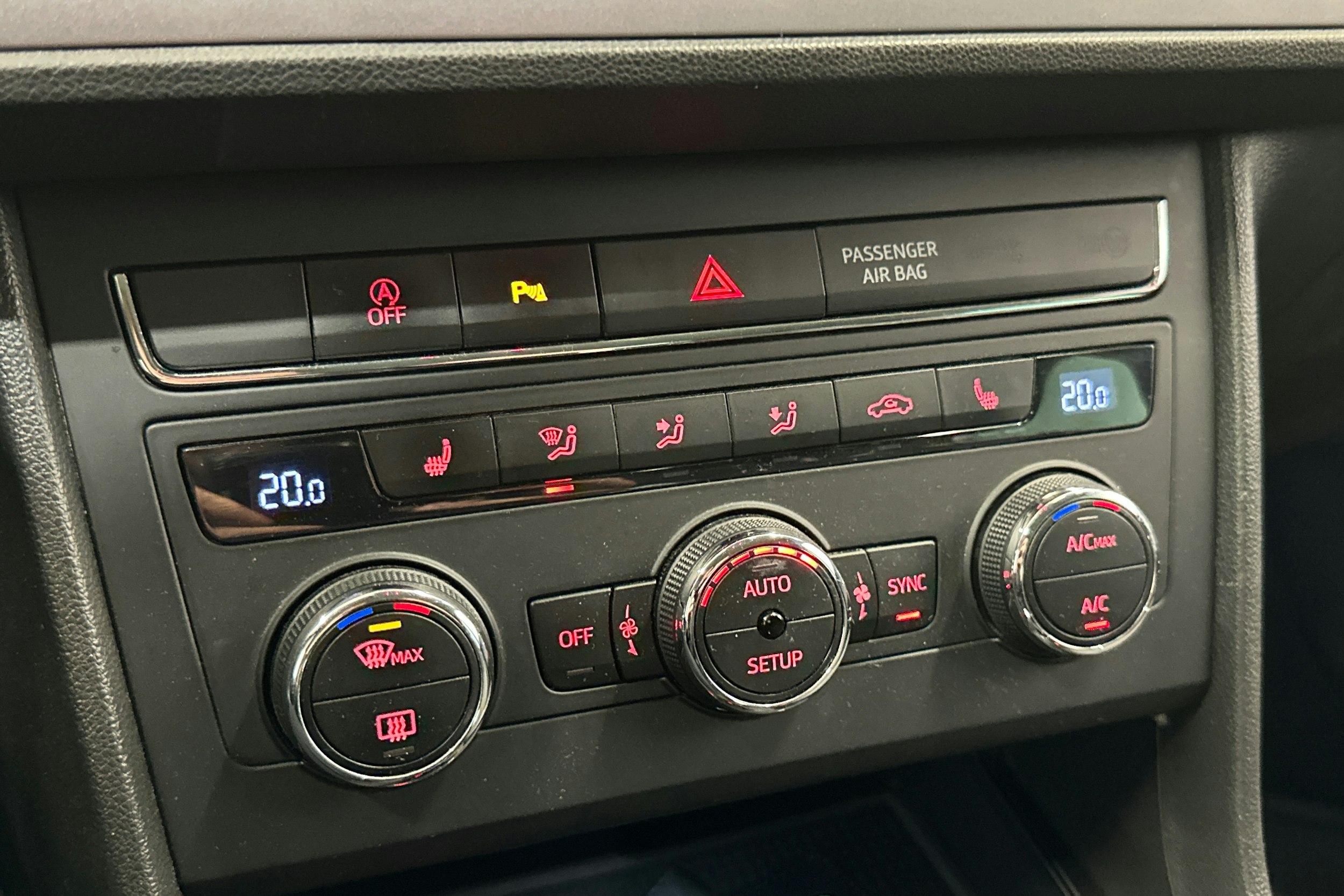 Vihreä SEAT Leon ST 2017 kuva 26.