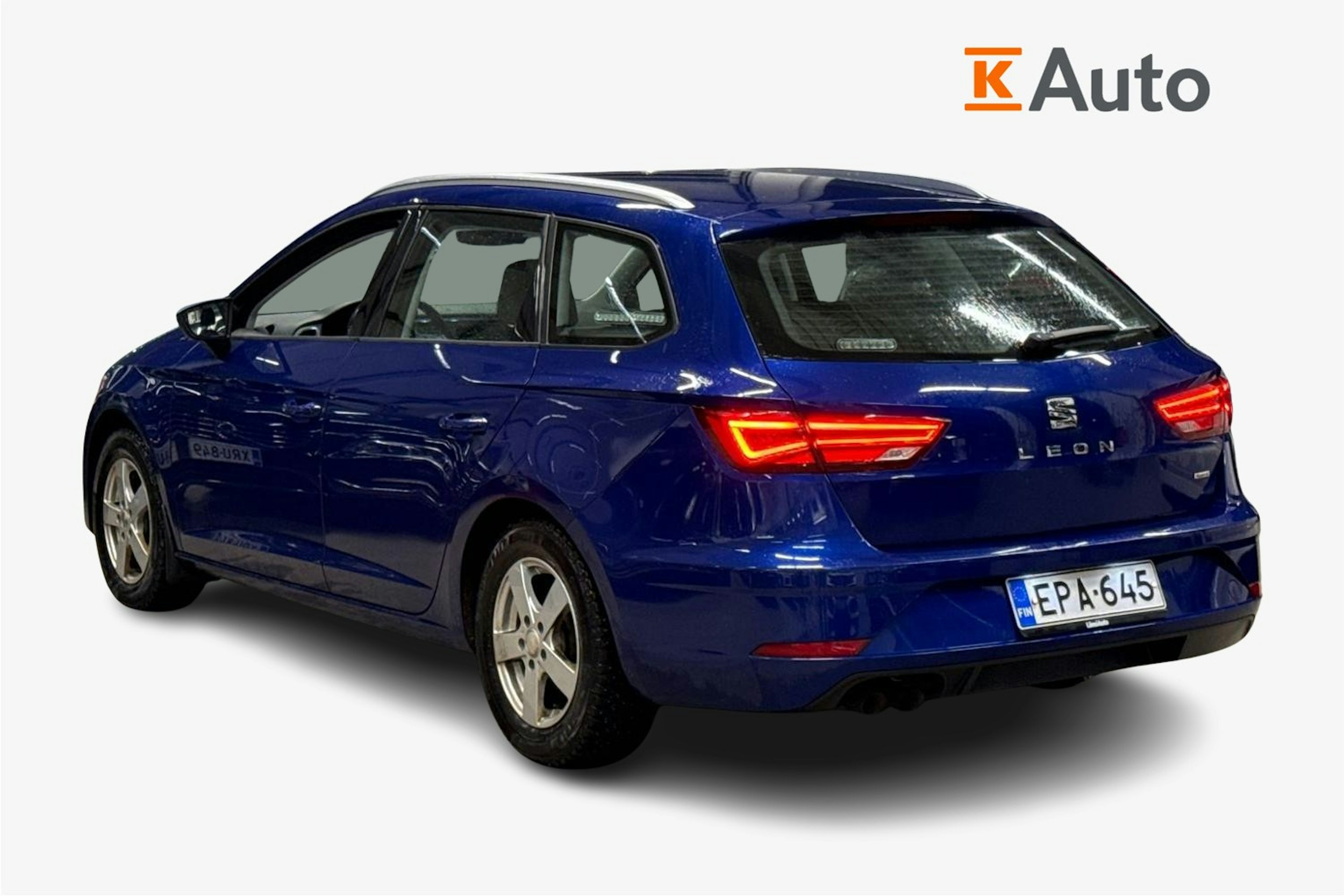 sininen SEAT Leon ST 2017 kuva 2.