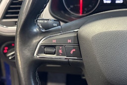 sininen SEAT Leon ST 2018 kuva 16.