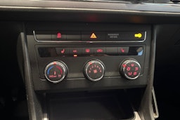 sininen SEAT Leon ST 2018 kuva 20.