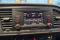 sininen SEAT Leon ST 2018 kuva 23.