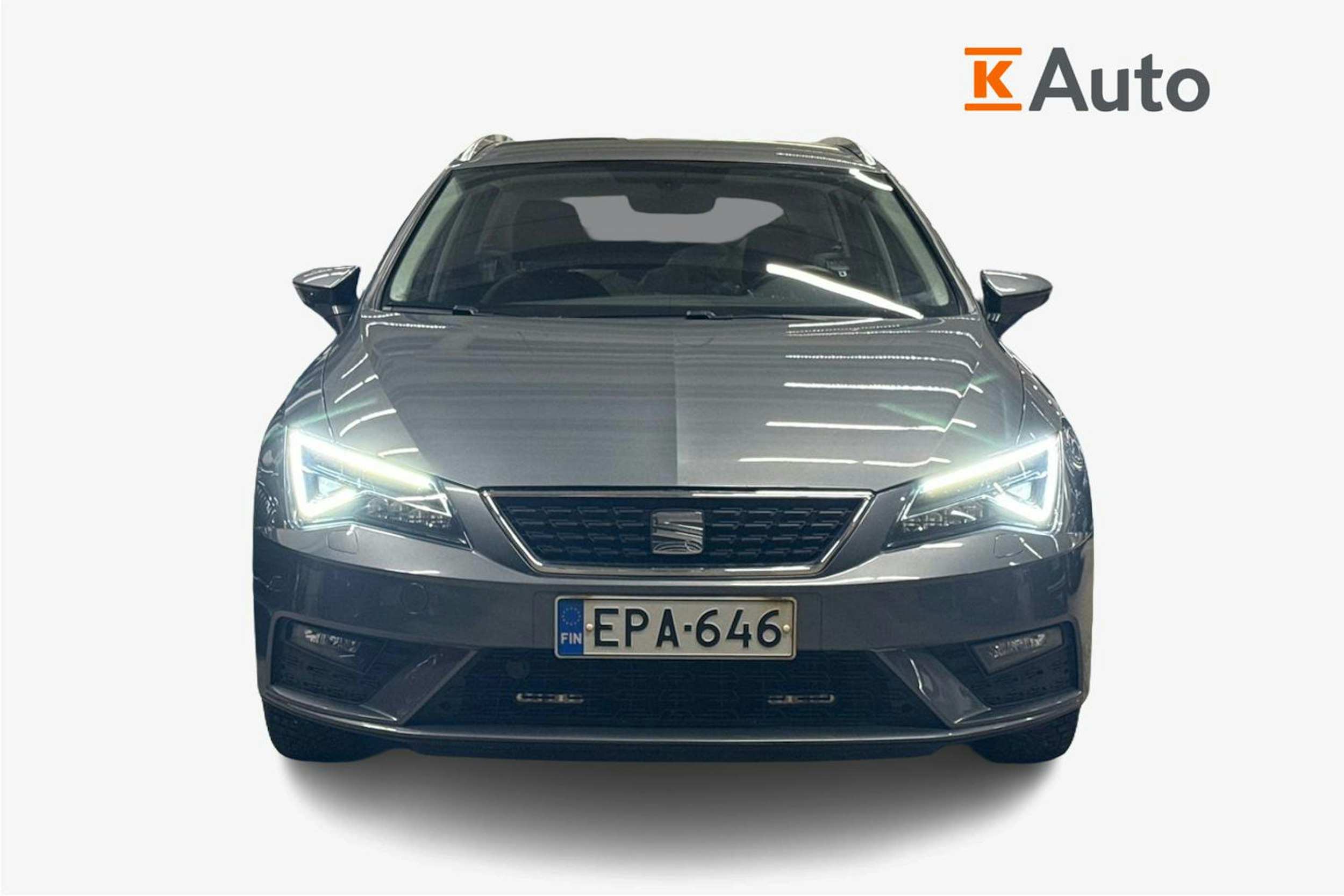 harmaa SEAT Leon ST 2018 kuva 5.