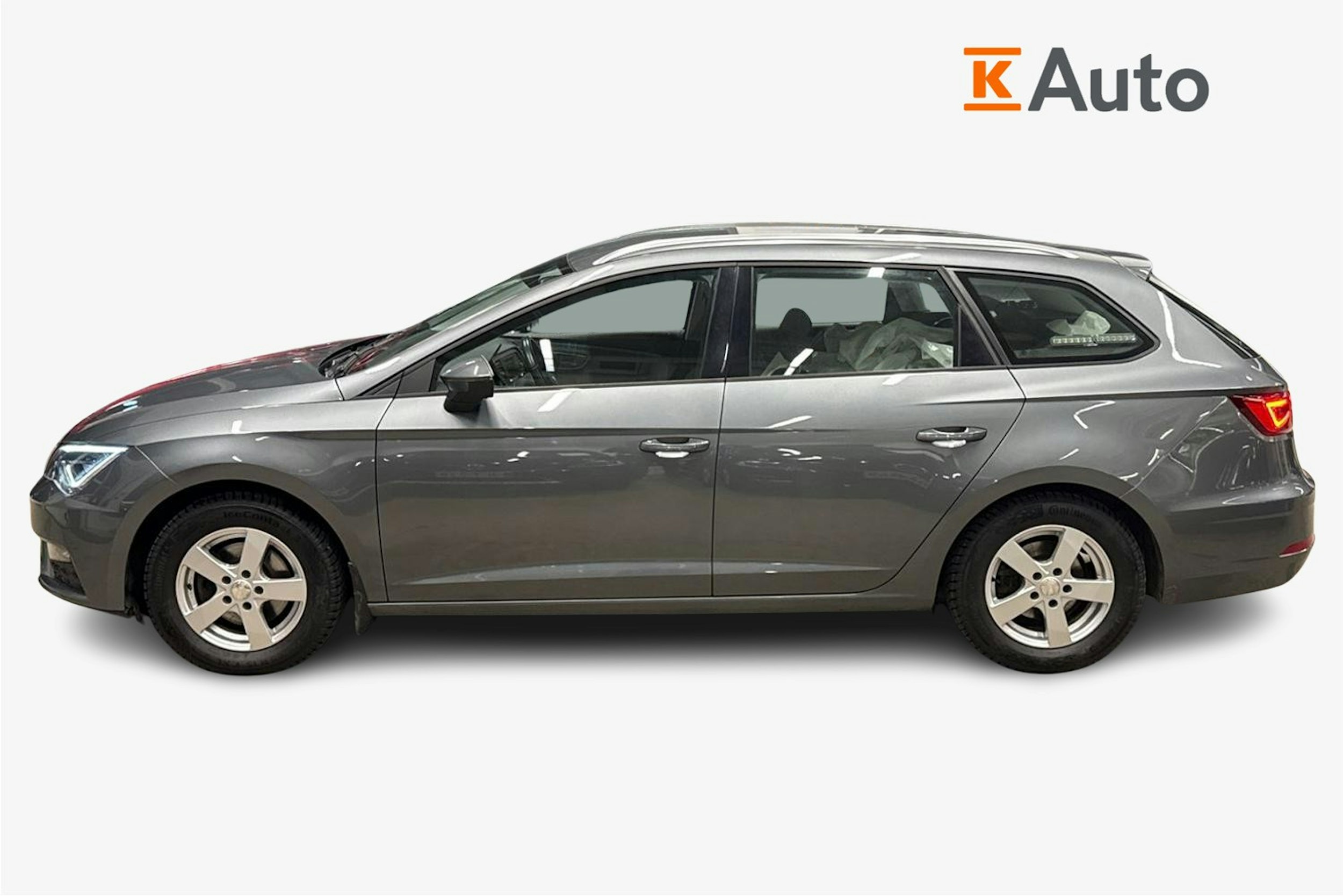 harmaa SEAT Leon ST 2018 kuva 6.