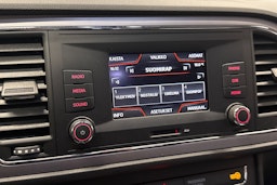 harmaa SEAT Leon ST 2018 kuva 23.