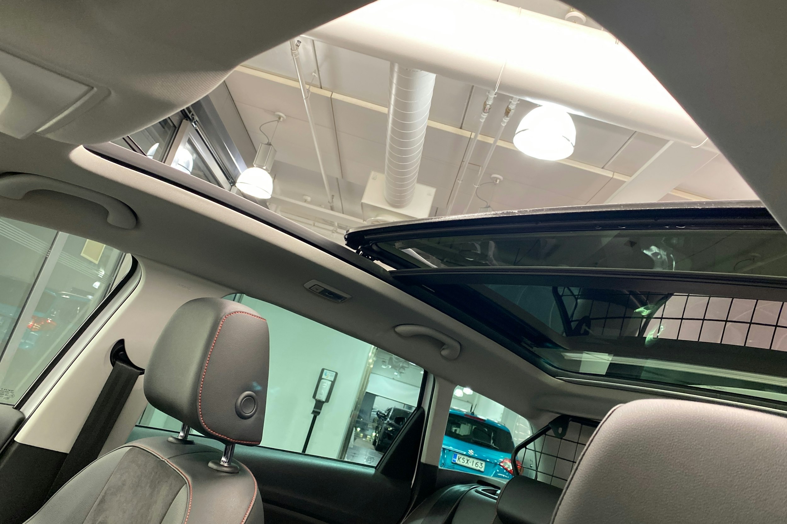 Valkoinen SEAT LEON ST 2017 kuva 20.