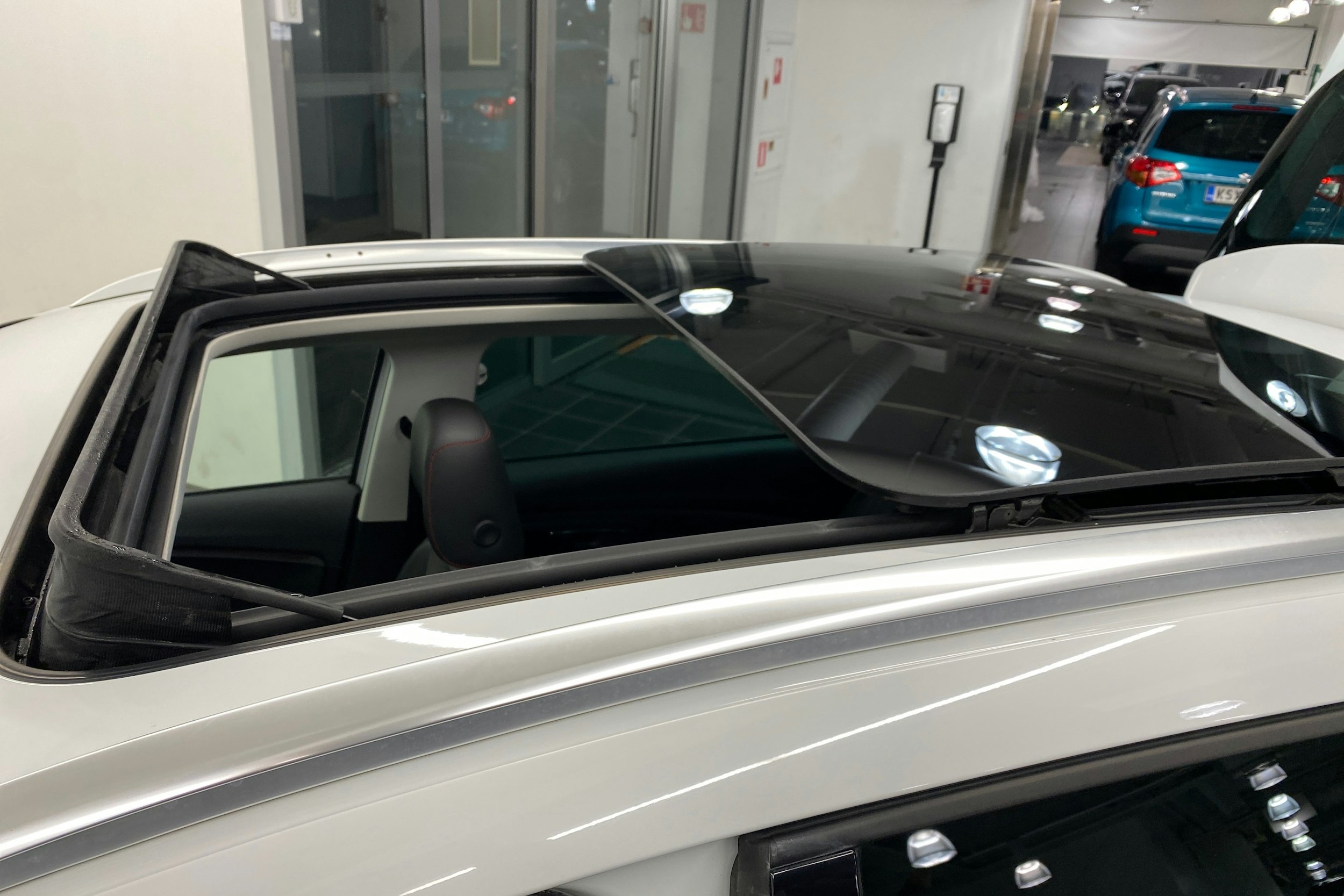 Valkoinen SEAT LEON ST 2017 kuva 21.