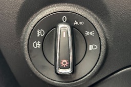 punainen SEAT Leon ST 2017 kuva 16.