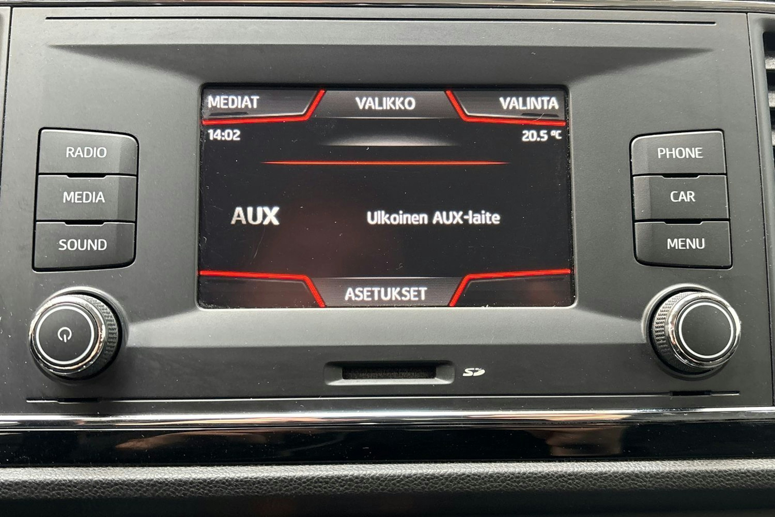 punainen SEAT Leon ST 2017 kuva 19.