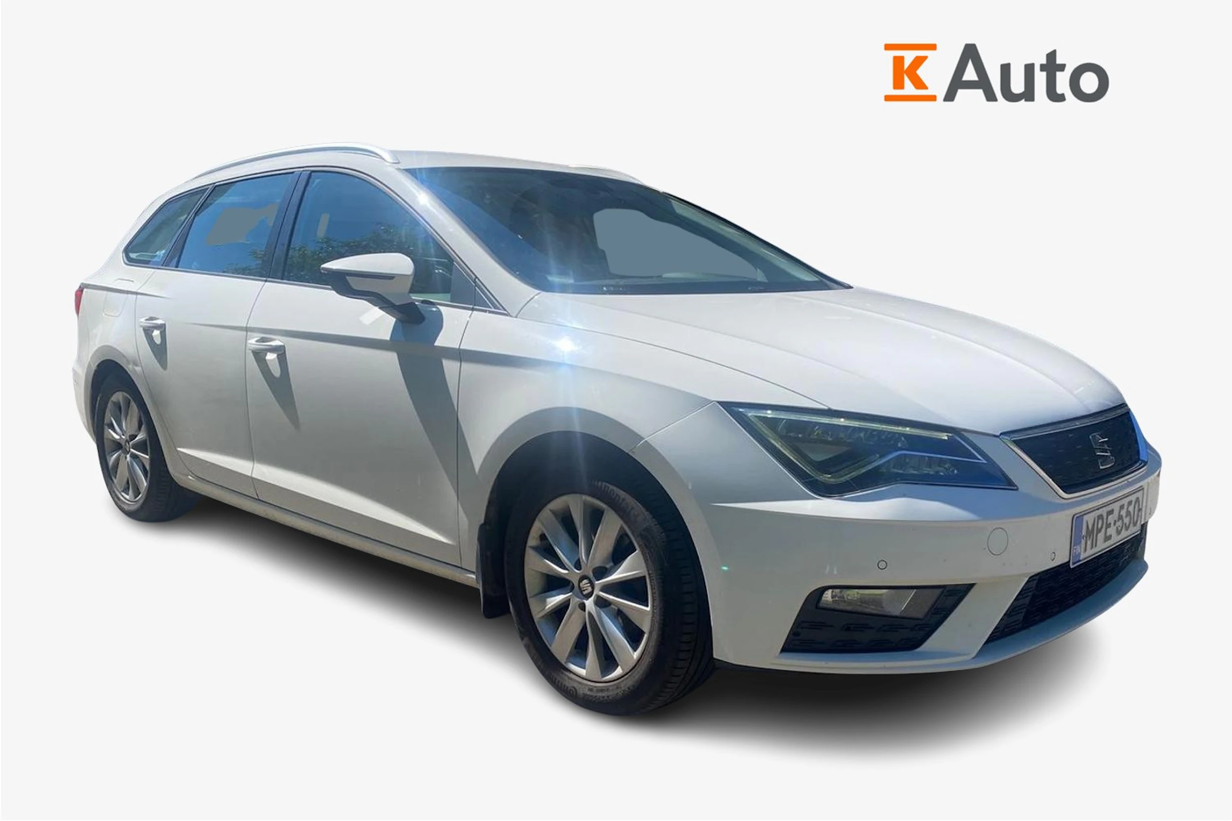Valkoinen SEAT LEON ST 2017 kuva 1.