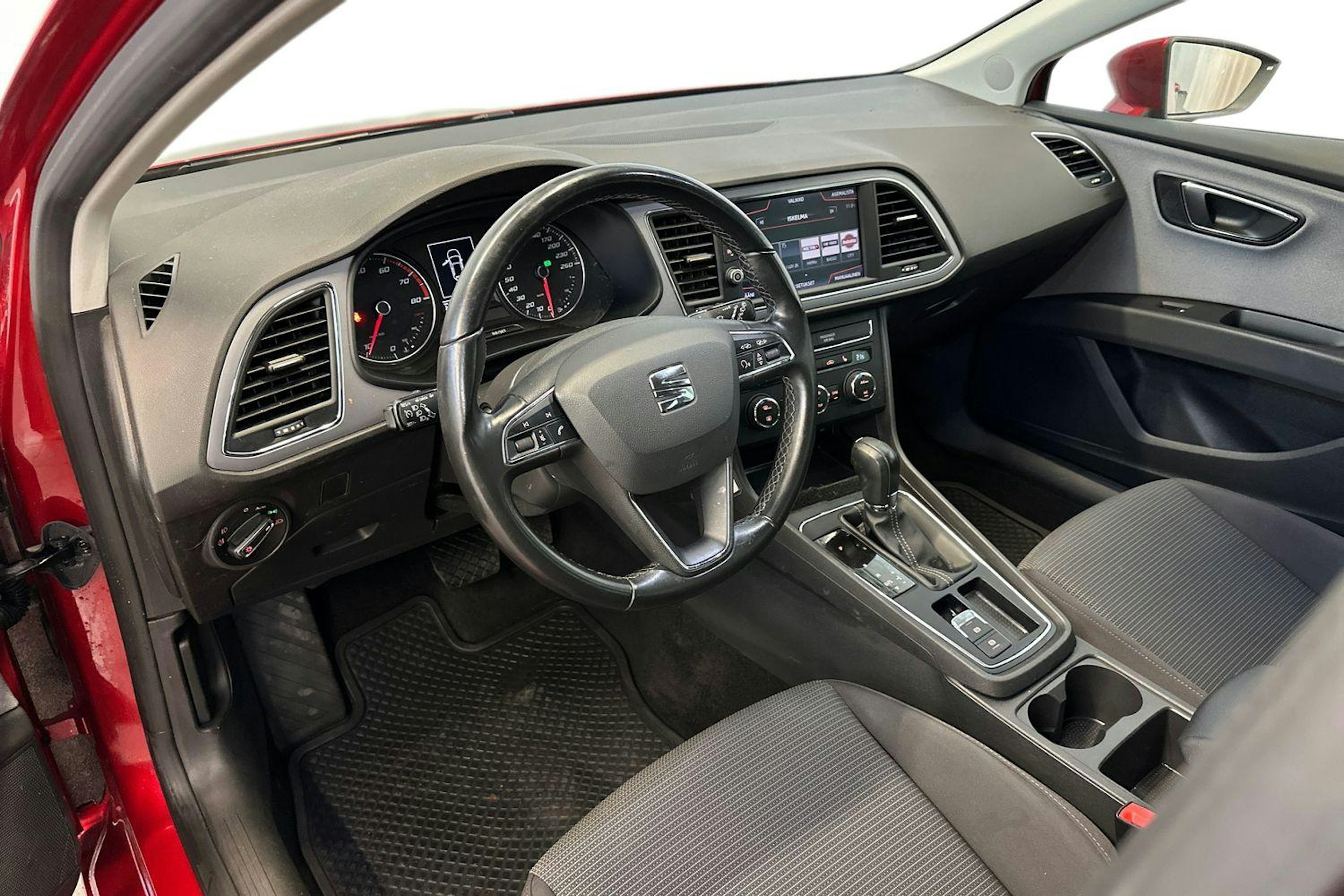 vihreä SEAT Leon ST 2017 kuva 6.