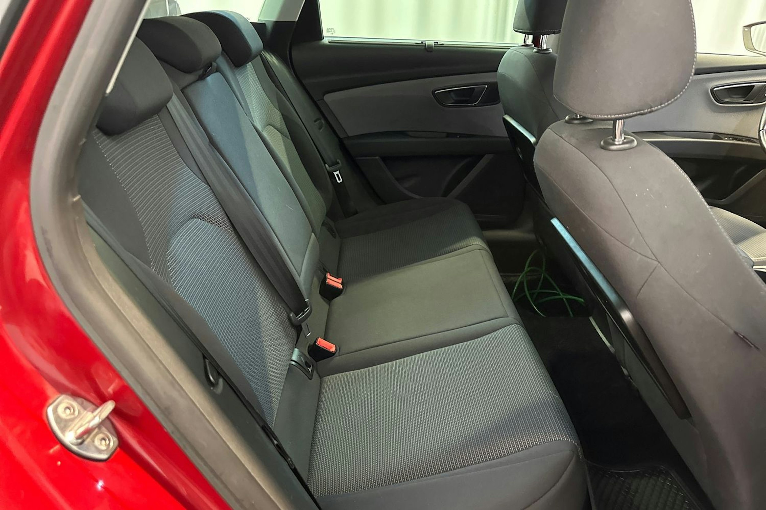 vihreä SEAT Leon ST 2017 kuva 11.