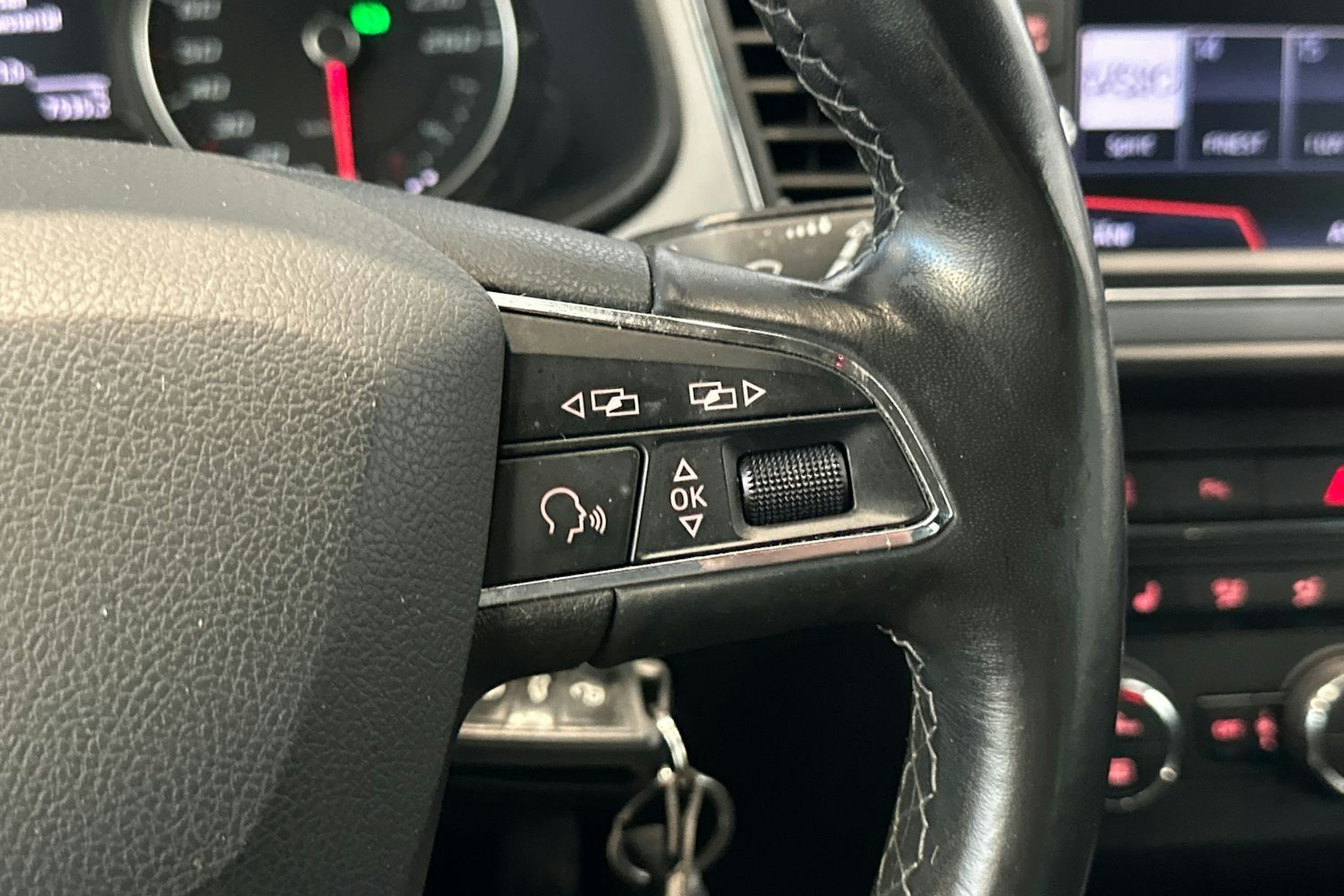 vihreä SEAT Leon ST 2017 kuva 18.