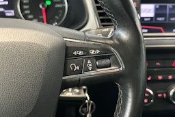 vihreä SEAT Leon ST 2017 kuva 18.