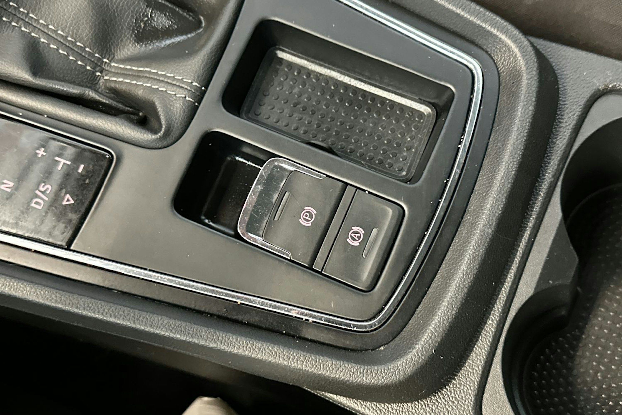 vihreä SEAT Leon ST 2017 kuva 26.