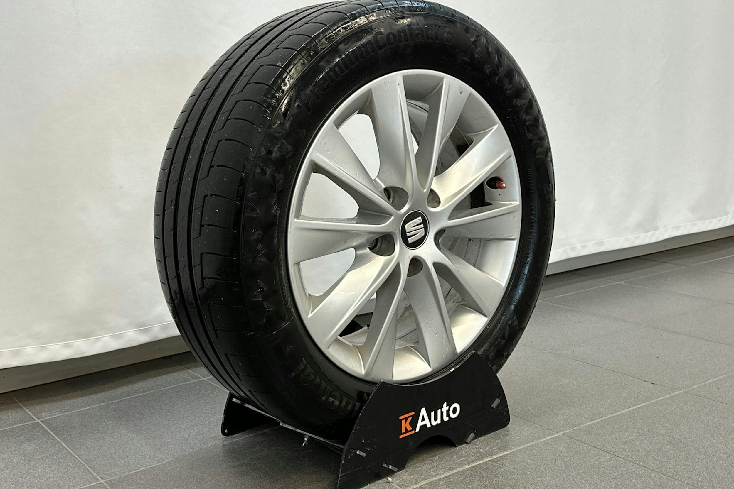 vihreä SEAT Leon ST 2017 kuva 28.