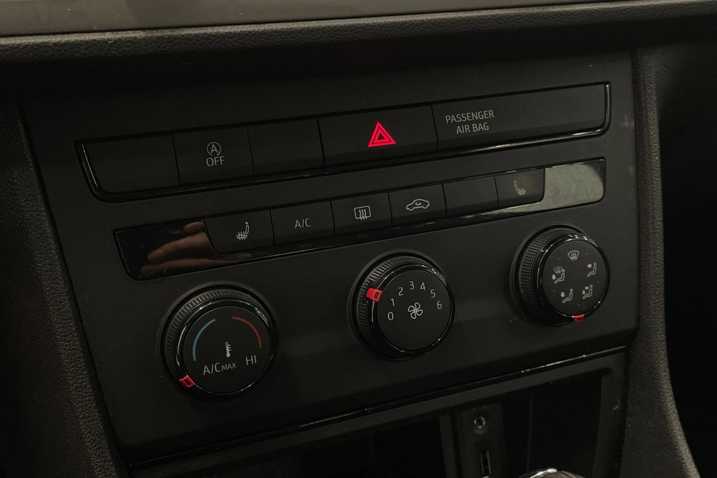 Harmaa SEAT LEON ST 2017 kuva 20.