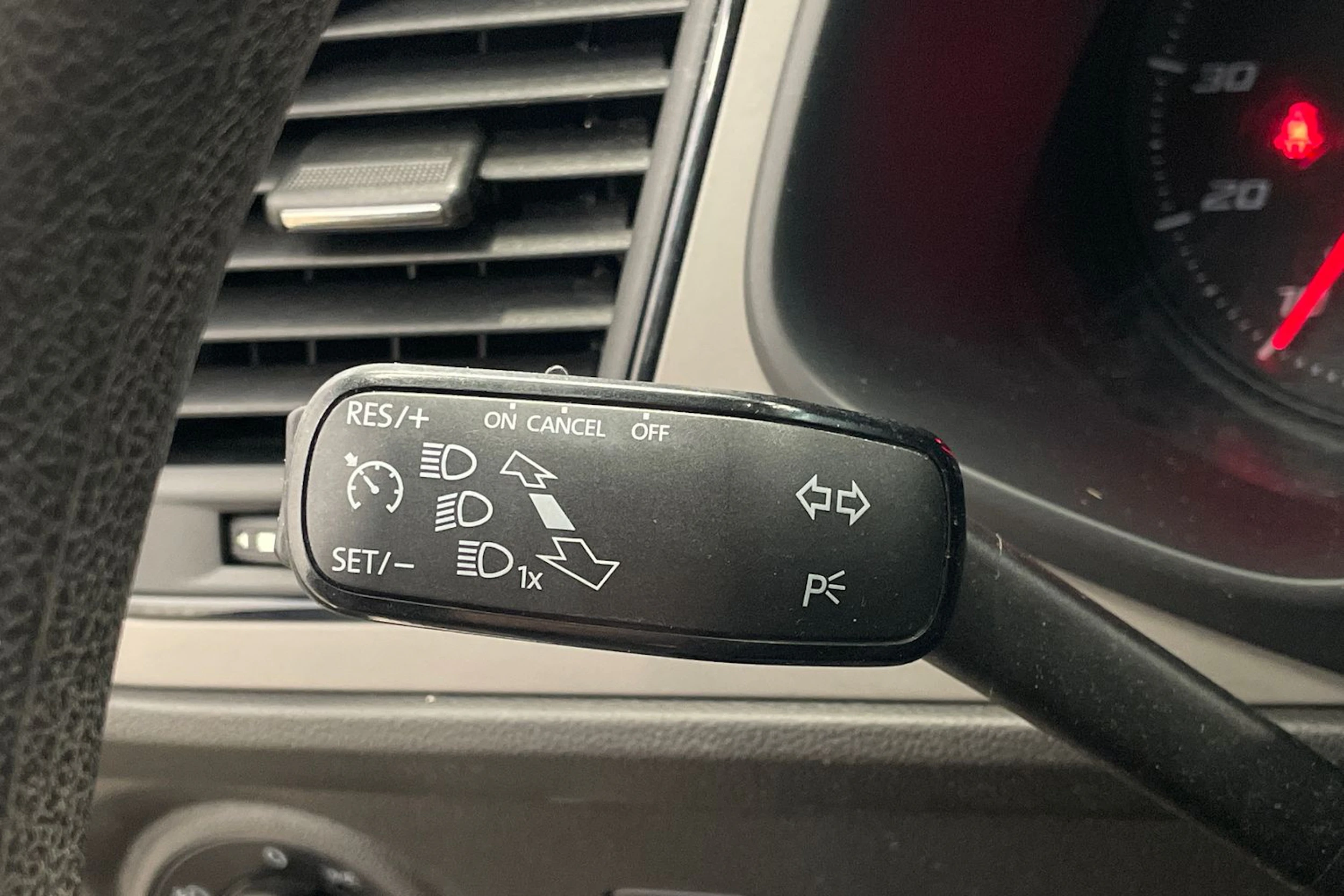 Harmaa SEAT LEON ST 2017 kuva 23.