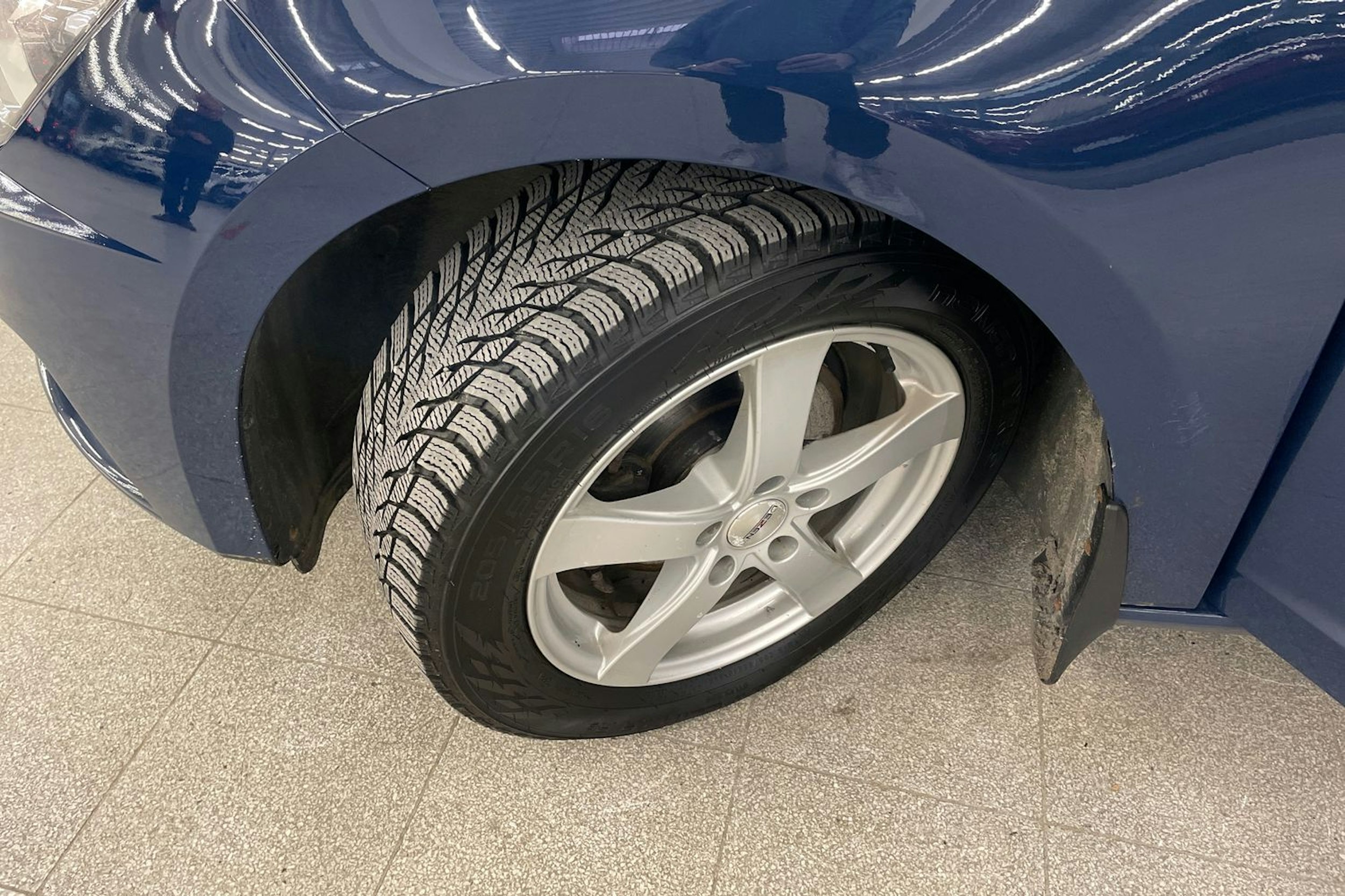 sininen SEAT Leon ST 2017 kuva 13.