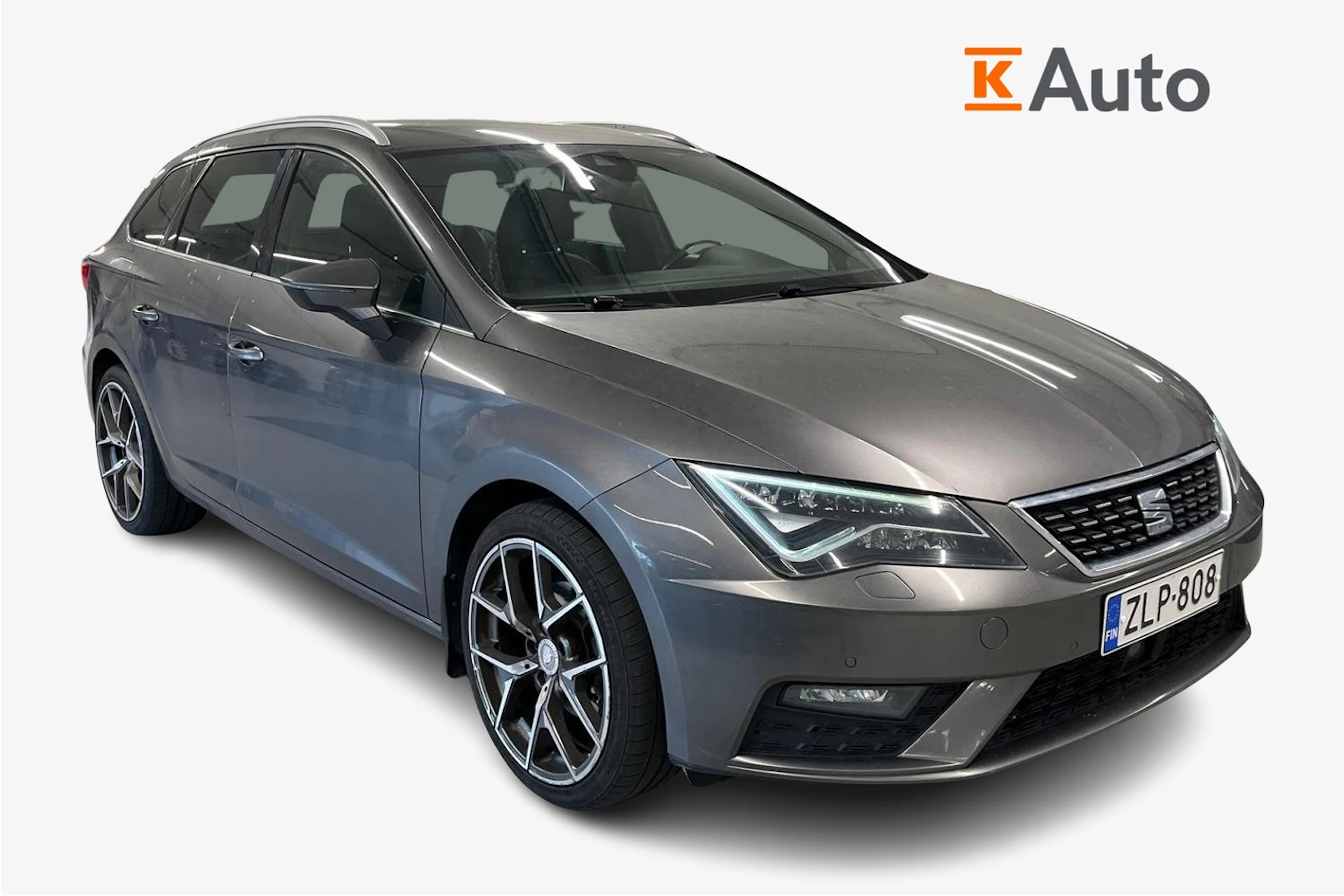 harmaa SEAT Leon ST 2017 kuva 1.