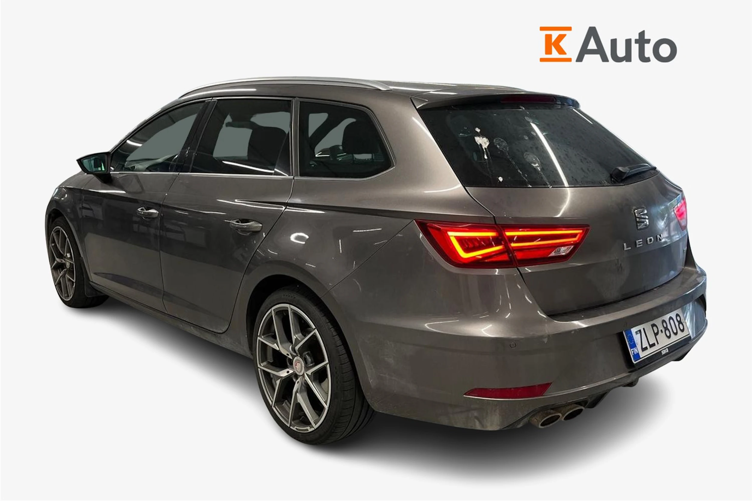 harmaa SEAT Leon ST 2017 kuva 2.