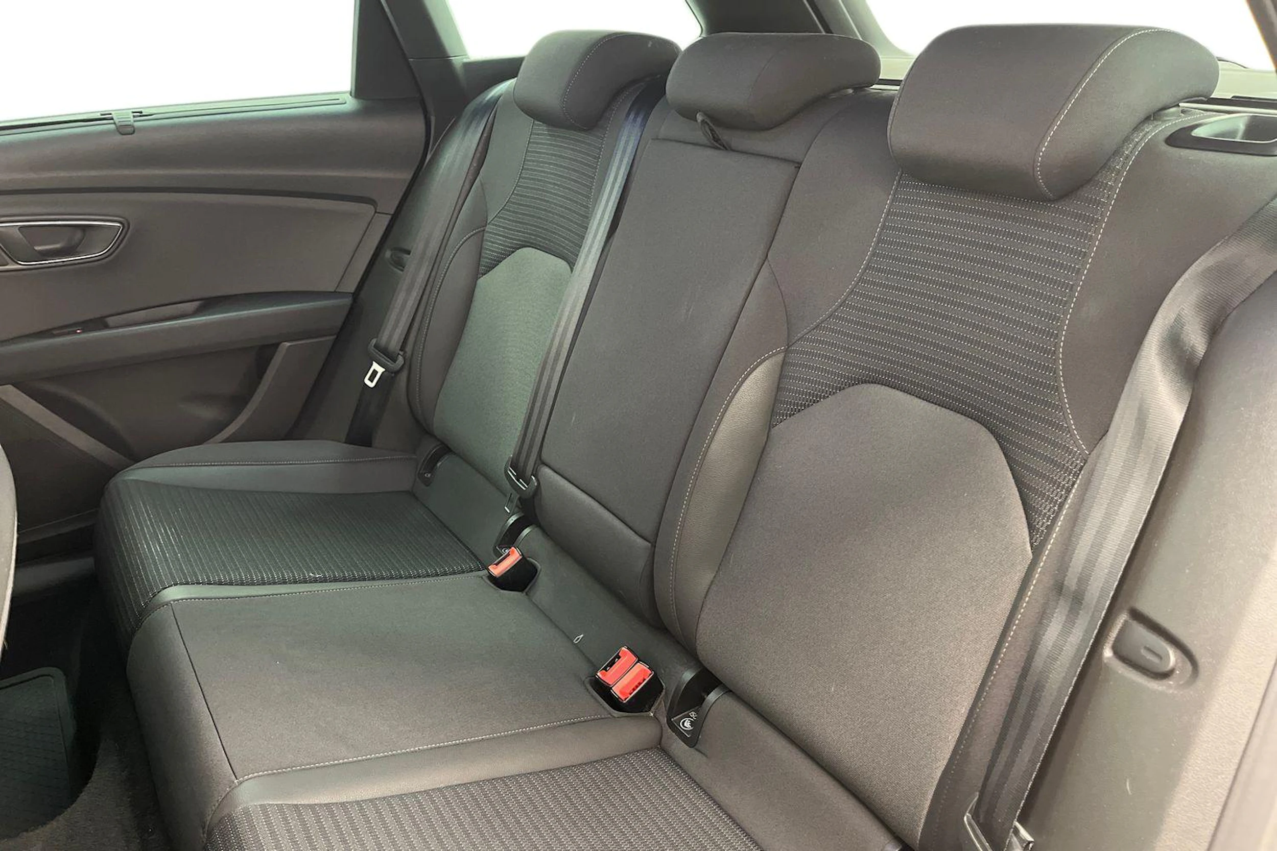 harmaa SEAT Leon ST 2017 kuva 8.
