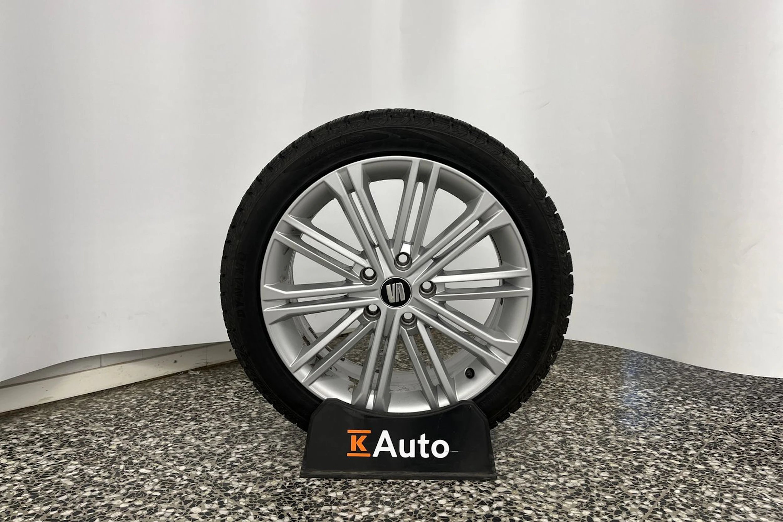 harmaa SEAT Leon ST 2017 kuva 10.
