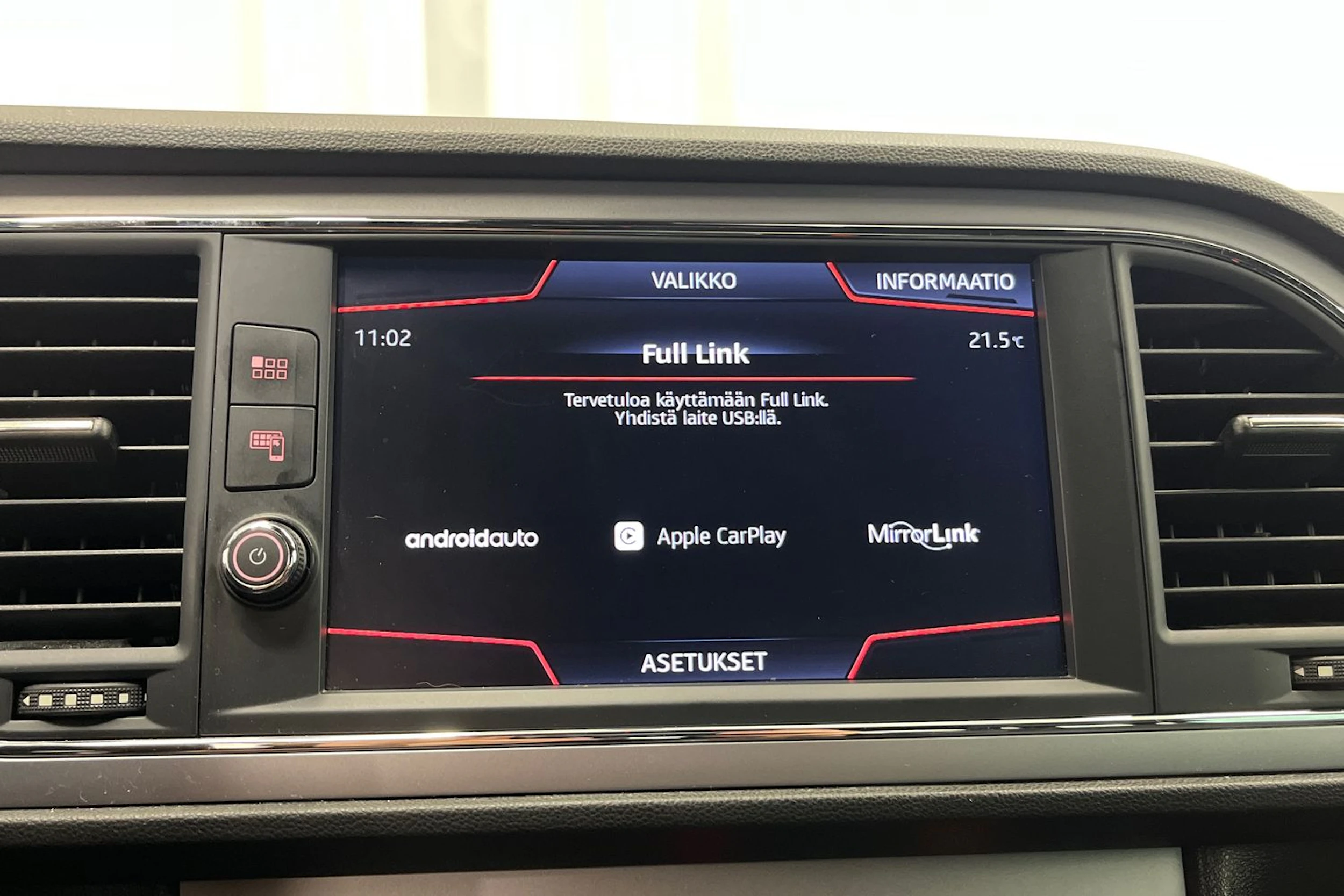 harmaa SEAT Leon ST 2017 kuva 18.