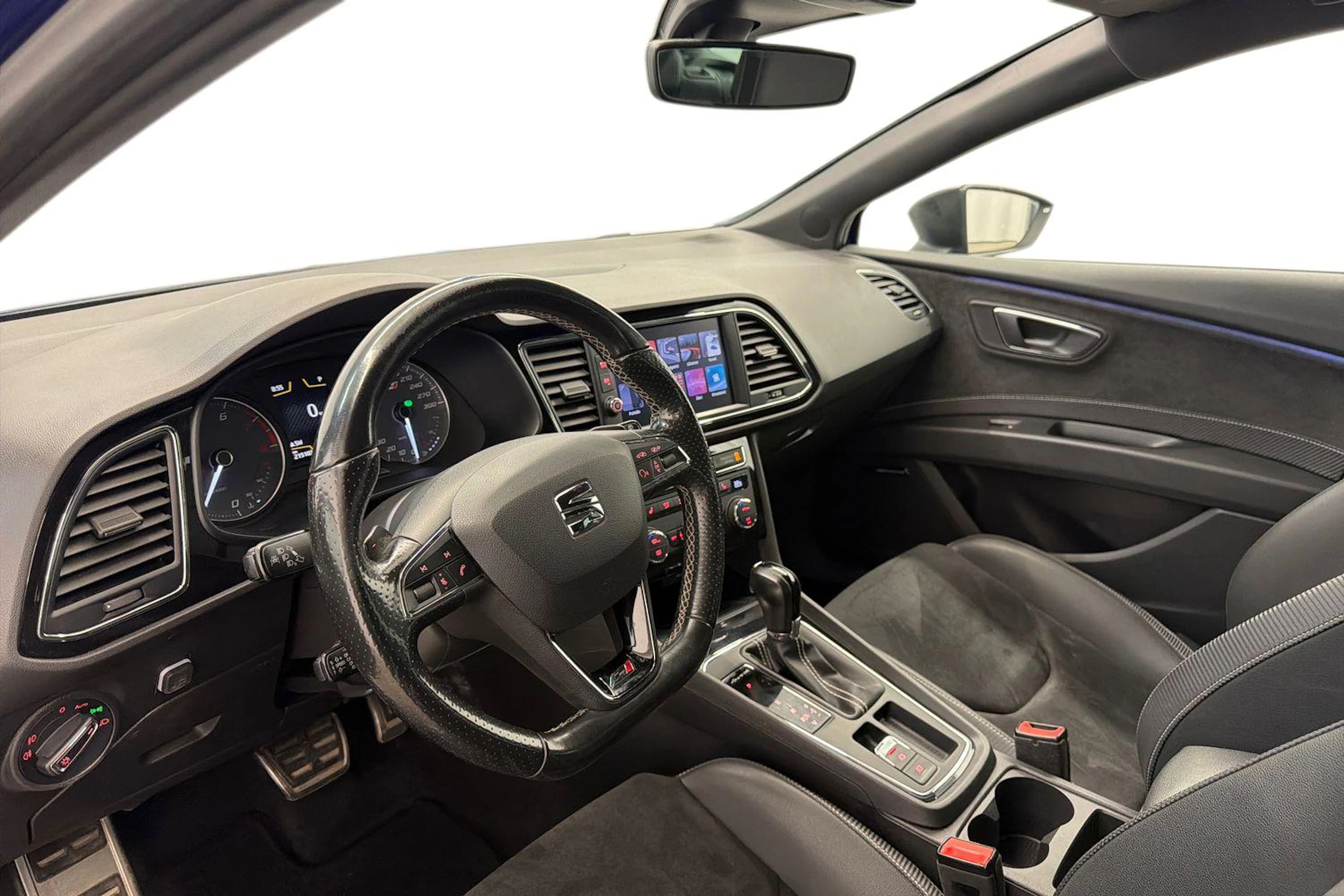sininen SEAT Leon ST 2018 kuva 6.