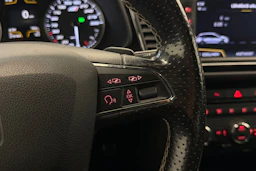 sininen SEAT Leon ST 2018 kuva 15.