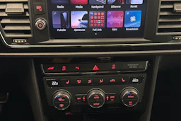 sininen SEAT Leon ST 2018 kuva 17.