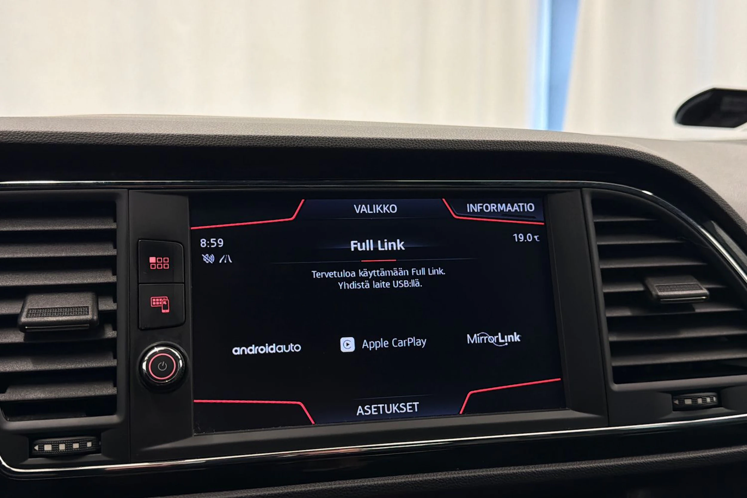 sininen SEAT Leon ST 2018 kuva 19.
