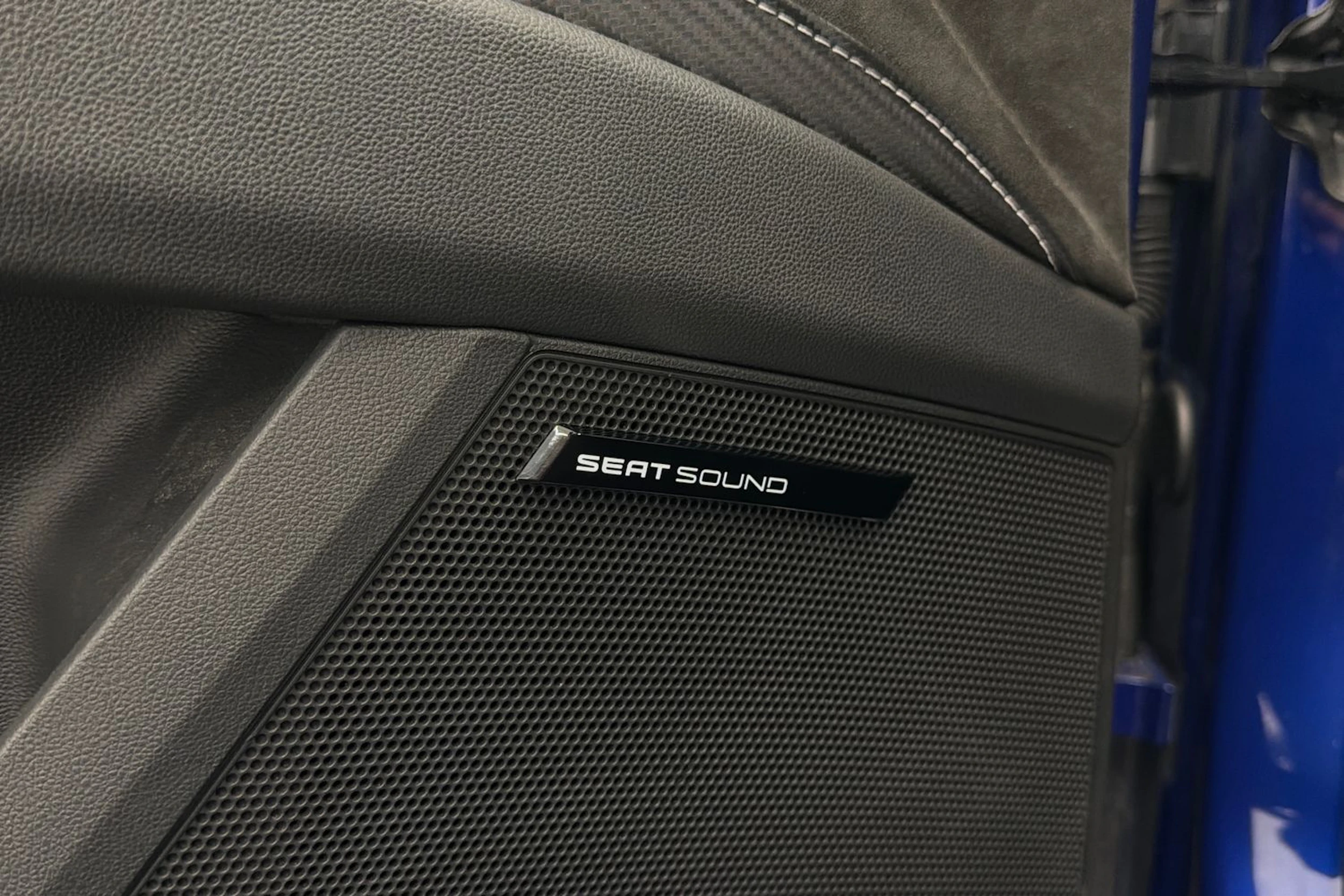 sininen SEAT Leon ST 2018 kuva 23.