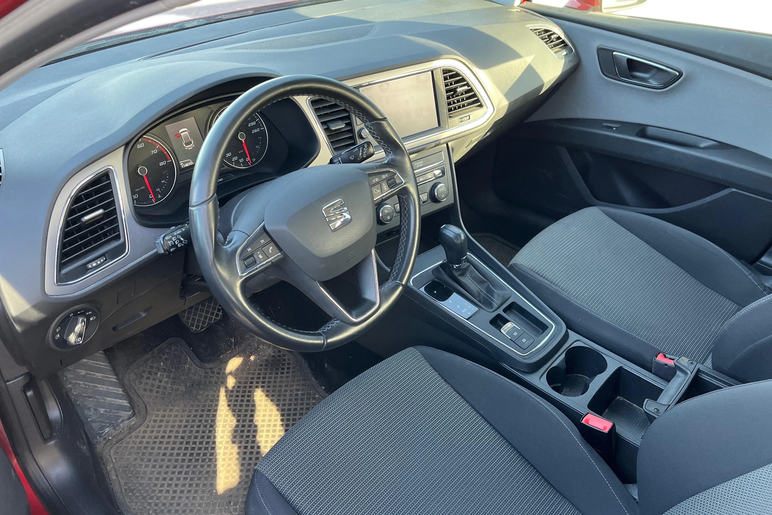 vihreä SEAT Leon ST 2018 kuva 3.