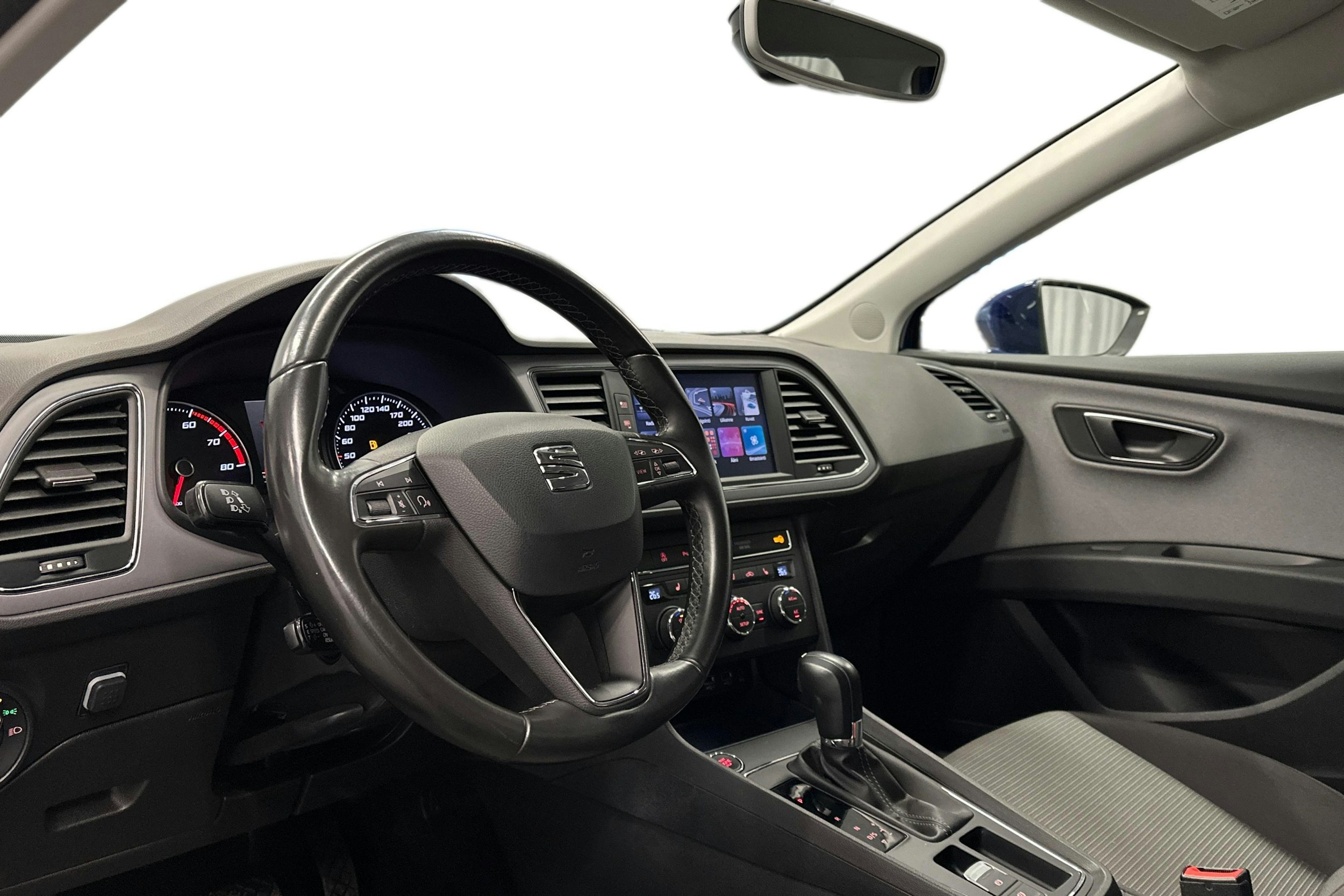 sininen SEAT Leon ST 2018 kuva 7.