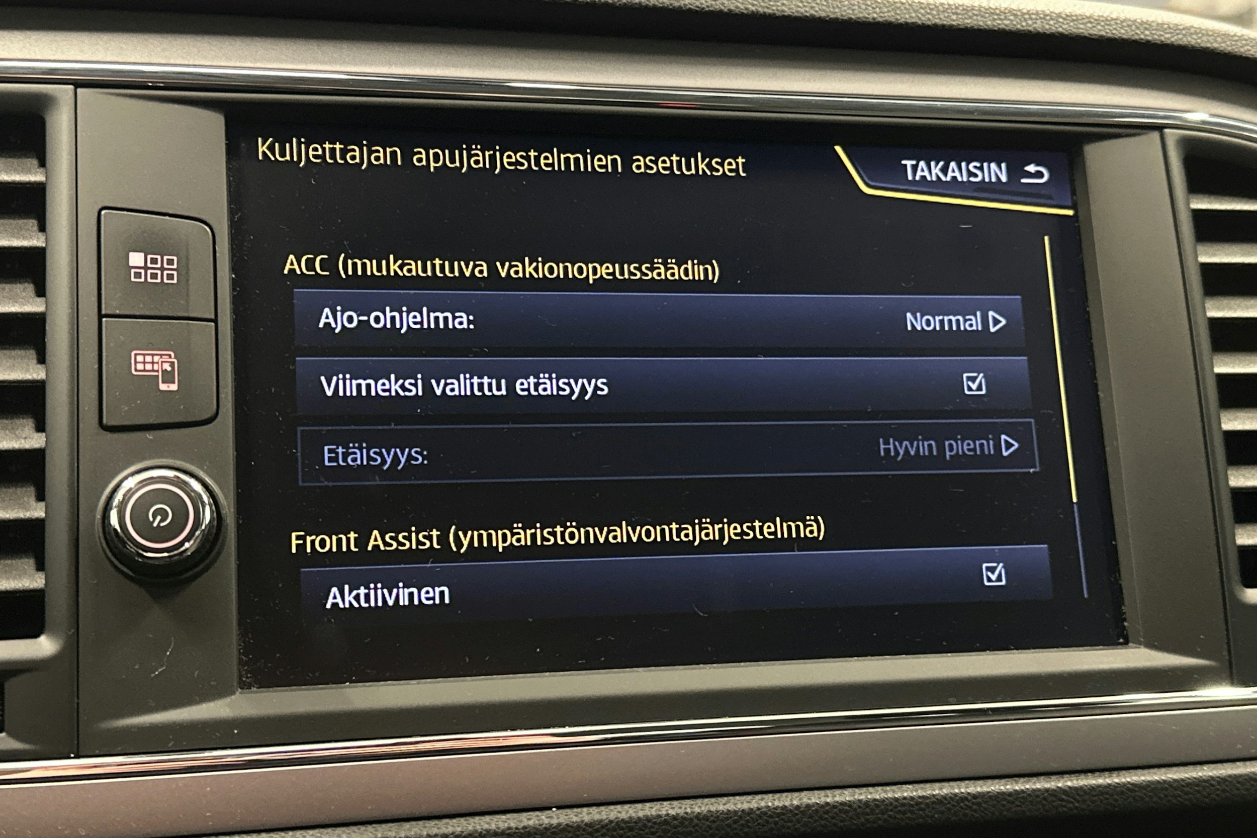 sininen SEAT Leon ST 2018 kuva 23.