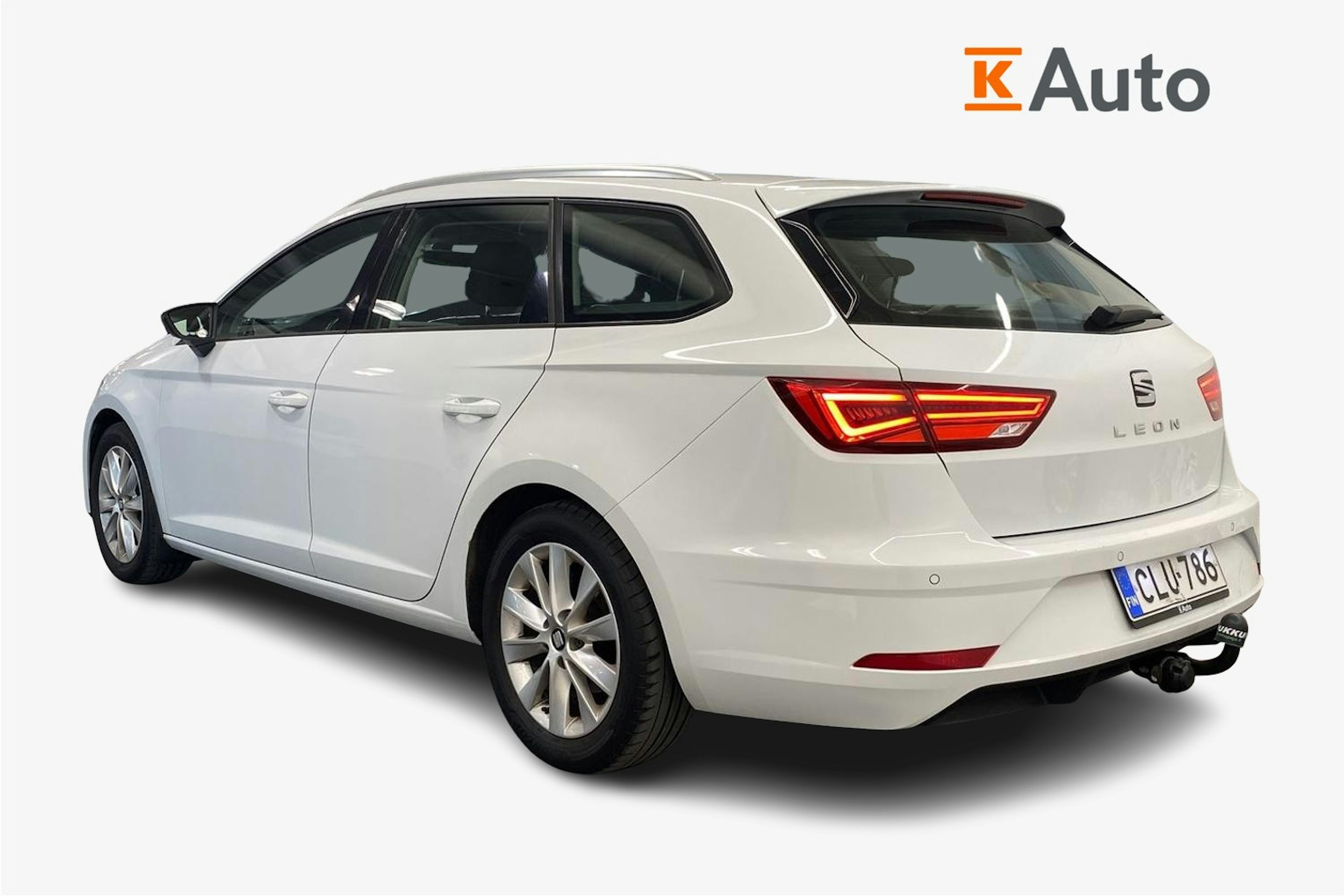Valkoinen SEAT LEON ST 2018 kuva 2.