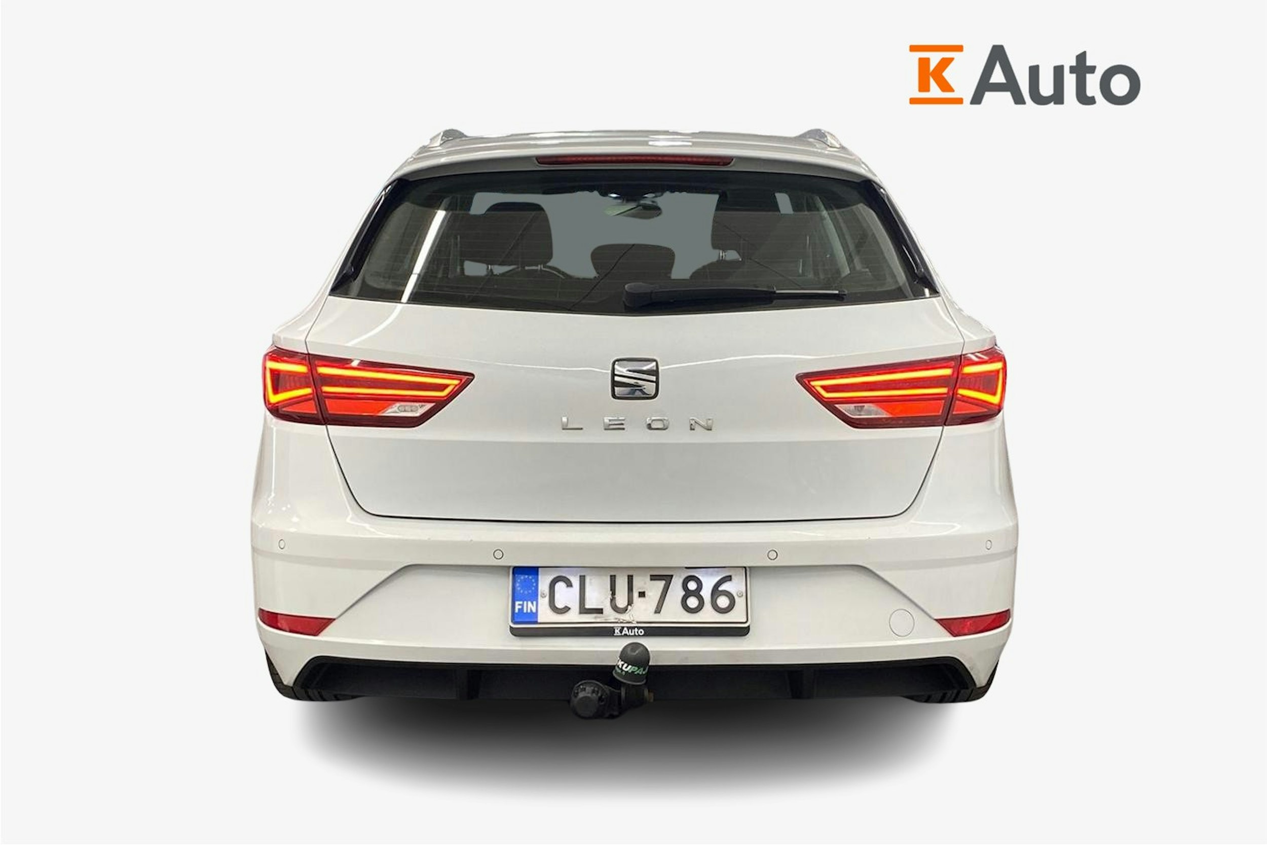 Valkoinen SEAT LEON ST 2018 kuva 3.