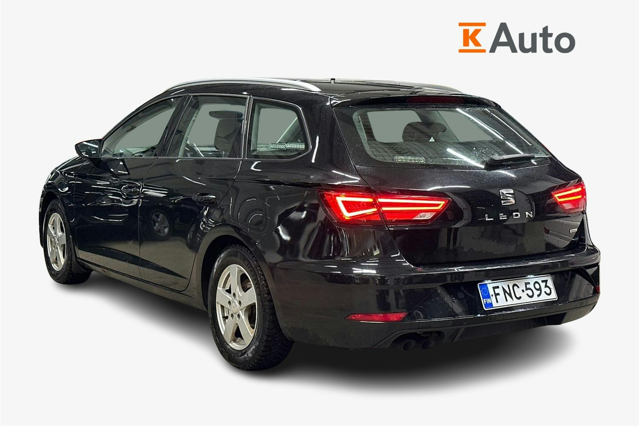 musta SEAT Leon ST 2018 kuva 2.