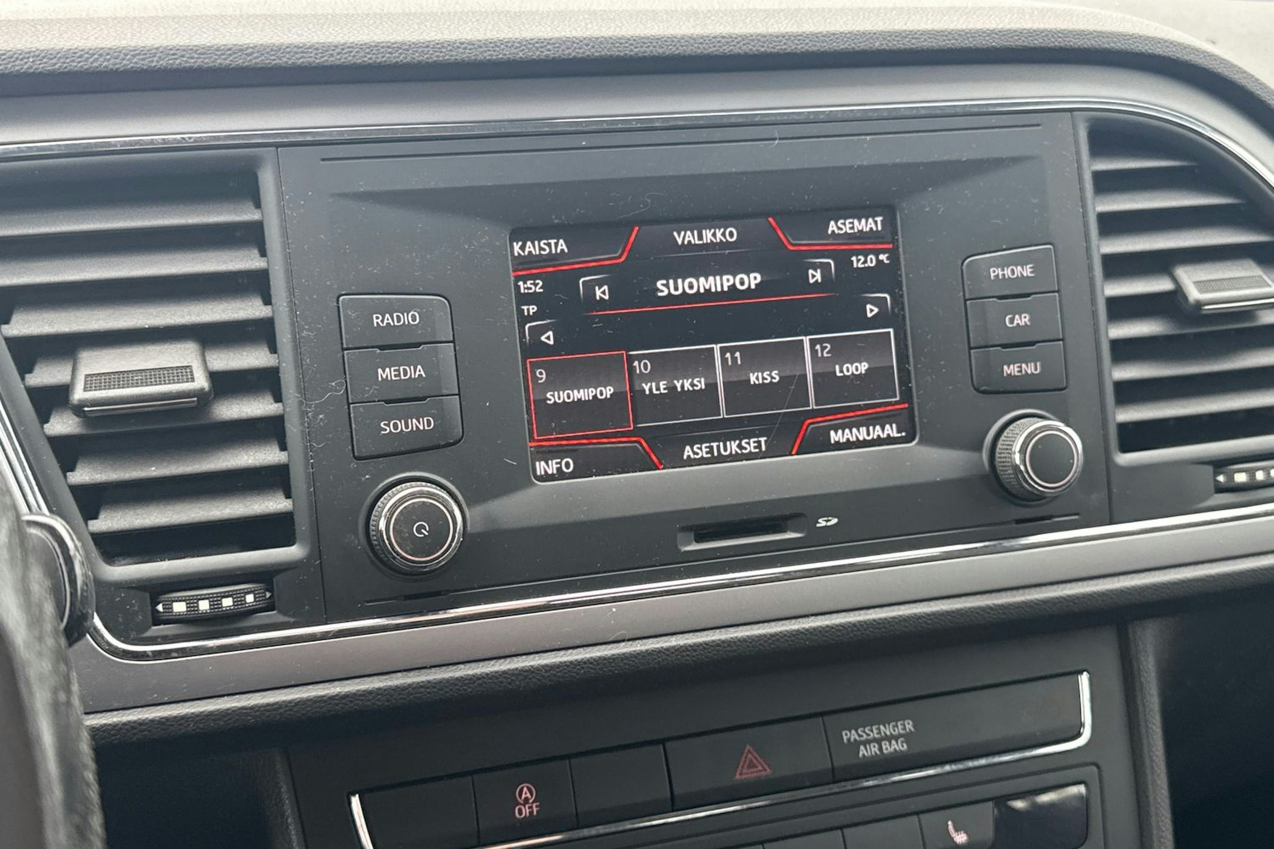 musta SEAT Leon ST 2018 kuva 14.