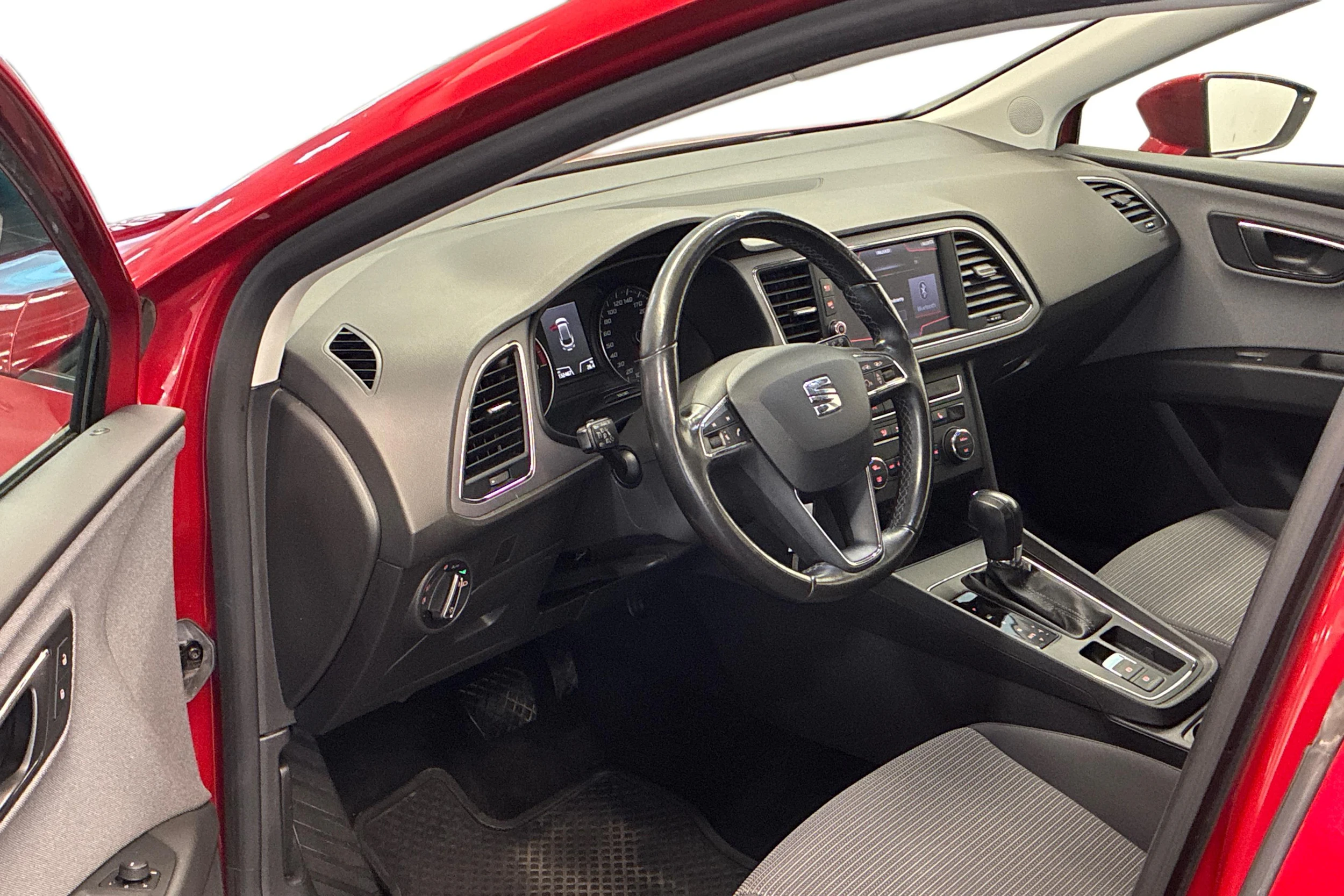 vihreä SEAT Leon ST 2018 kuva 8.