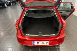 vihreä SEAT Leon ST 2018 kuva 15.